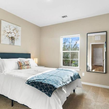 Elegant 1Br/1Ba Condo With Pool, Gym And Laundry Melbourne Kültér fotó