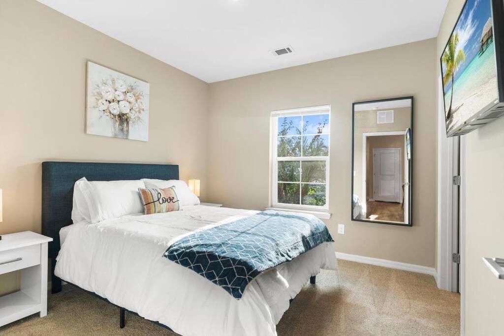 Elegant 1Br/1Ba Condo With Pool, Gym And Laundry Melbourne Kültér fotó