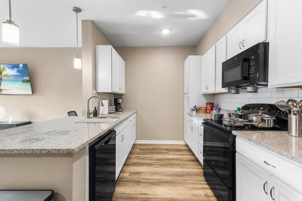 Elegant 1Br/1Ba Condo With Pool, Gym And Laundry Melbourne Kültér fotó