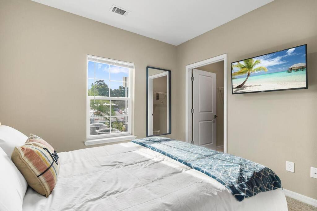 Elegant 1Br/1Ba Condo With Pool, Gym And Laundry Melbourne Kültér fotó