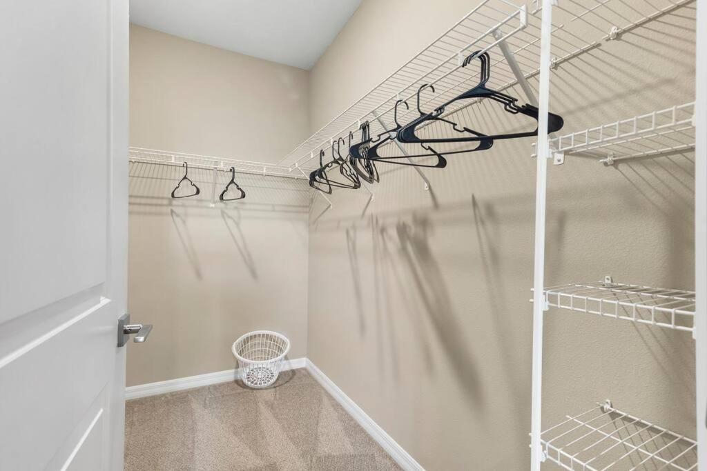 Elegant 1Br/1Ba Condo With Pool, Gym And Laundry Melbourne Kültér fotó