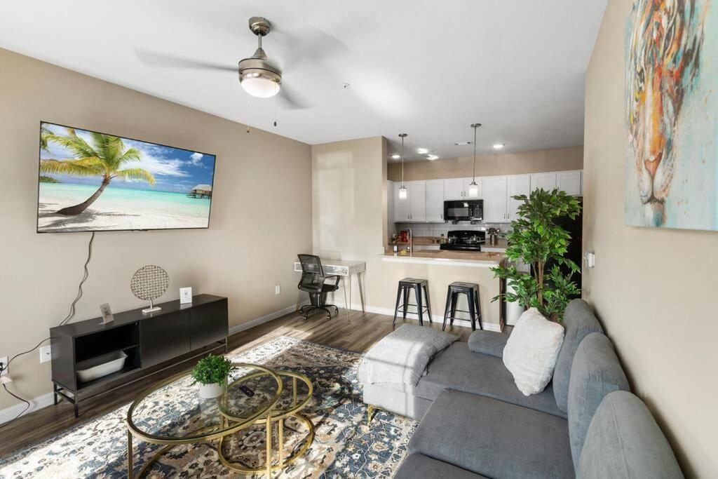 Elegant 1Br/1Ba Condo With Pool, Gym And Laundry Melbourne Kültér fotó