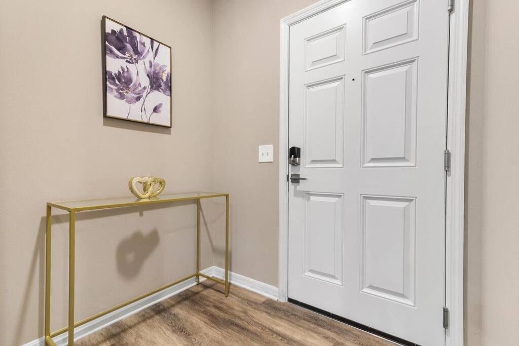 Elegant 1Br/1Ba Condo With Pool, Gym And Laundry Melbourne Kültér fotó